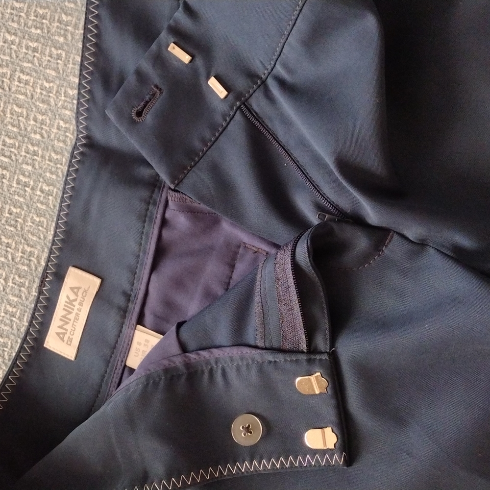 Annika Cutter & Buck Women's Golf Shorts Navy  Size 8 - Picture 5 of 8